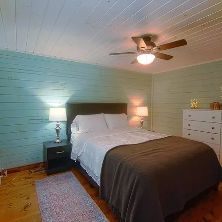 Charming Lakeview Cabin Near Geneva-On-The-Lake! Ashtabula Exterior photo