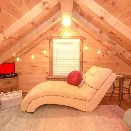 Charming Lakeview Cabin Near Geneva-On-The-Lake! Ashtabula Exterior photo