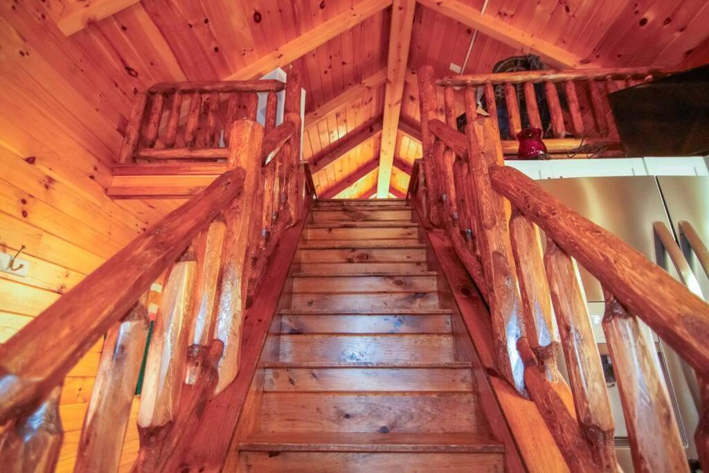 Charming Lakeview Near Geneva-on-the-lake! Holiday home *