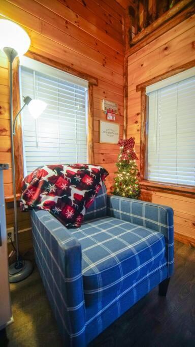 Holiday home Charming Lakeview Near Geneva-on-the-lake!
