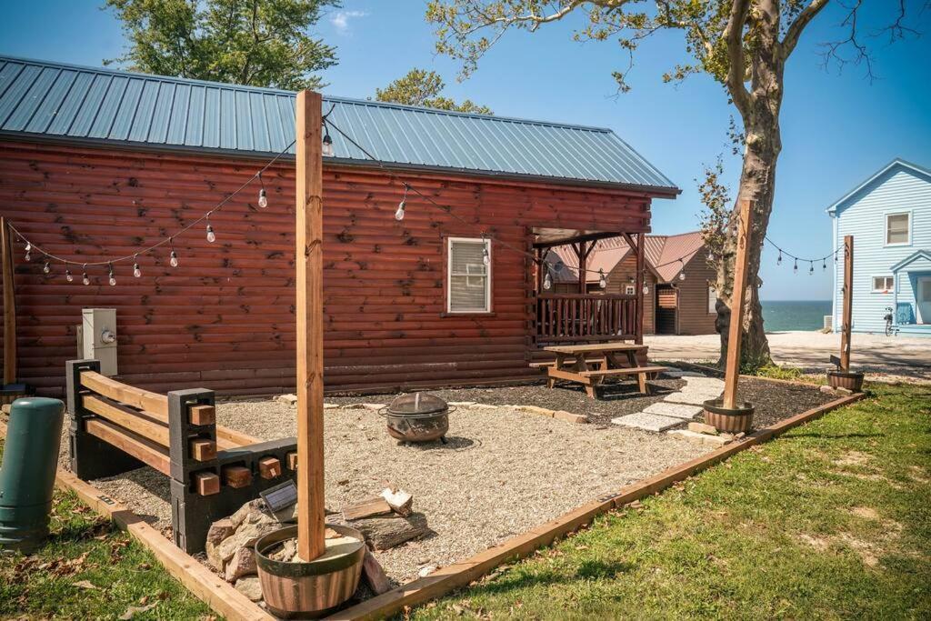 Charming Lakeview Near Geneva-on-the-lake! Ashtabula